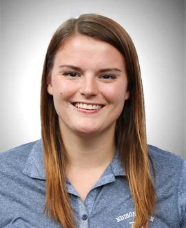 Julia Brandewie headshot