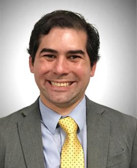 Enrique Rivera-Cerezo headshot