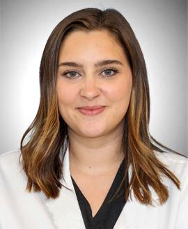 Hannah Shirk headshot