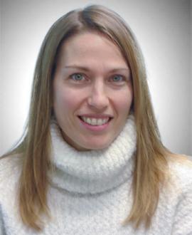 Sara Young headshot