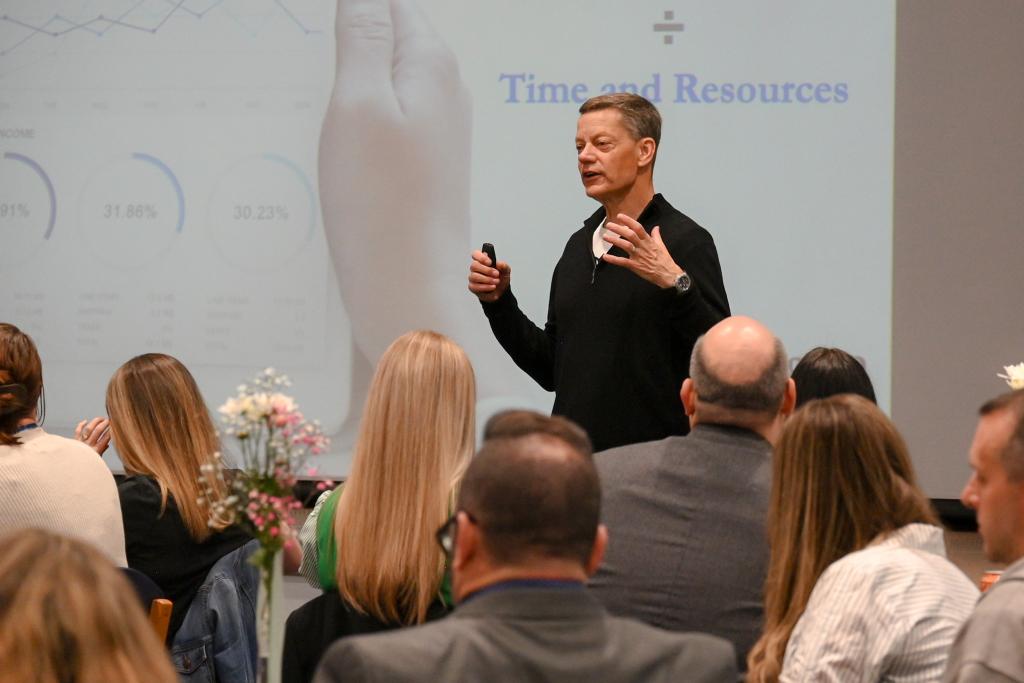 Tom Iselin, First Things First Strategic Planning & Board Development/Training Specialist, provides a keynote address at the Mosaic of Community Leadership Conference.
