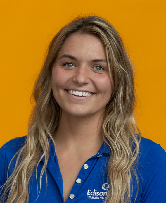 Christina Hughes headshot