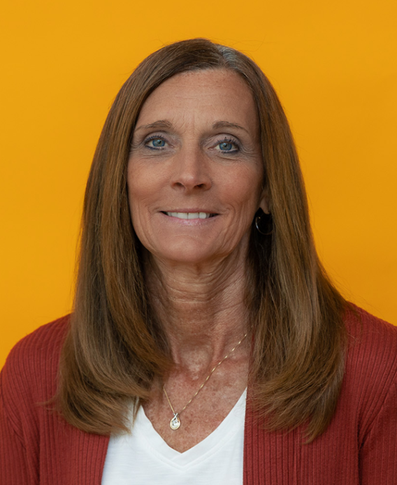 Debra Holthaus headshot