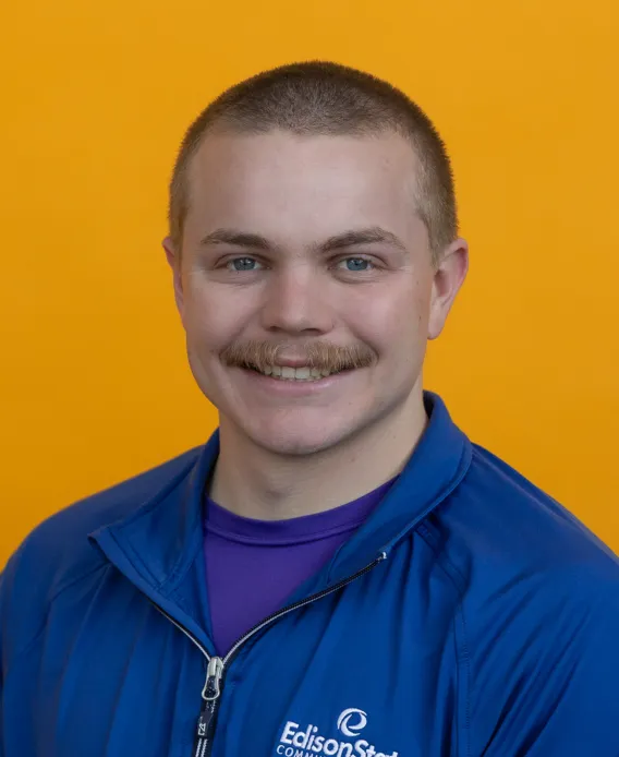 Josh Daum headshot