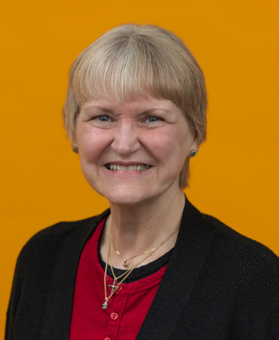 Sandra Streitenberger headshot