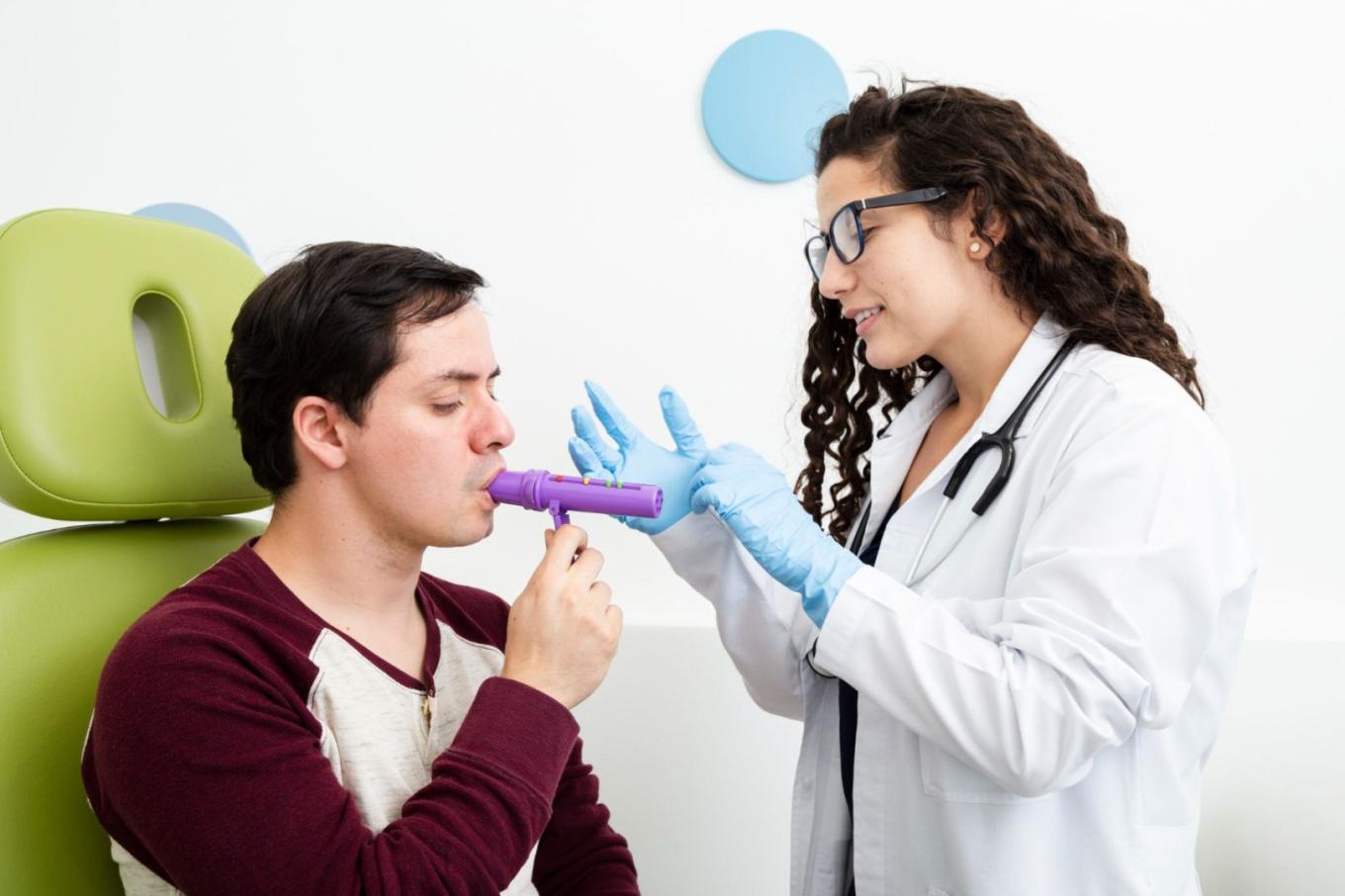 A typical pathway to become a respiratory therapist includes:
