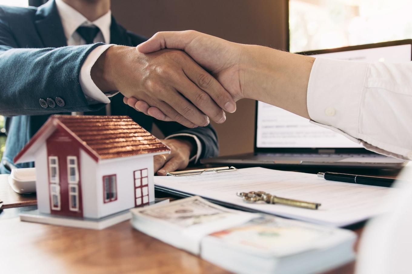 Understanding Real Estate Education Options in the Greenville Area