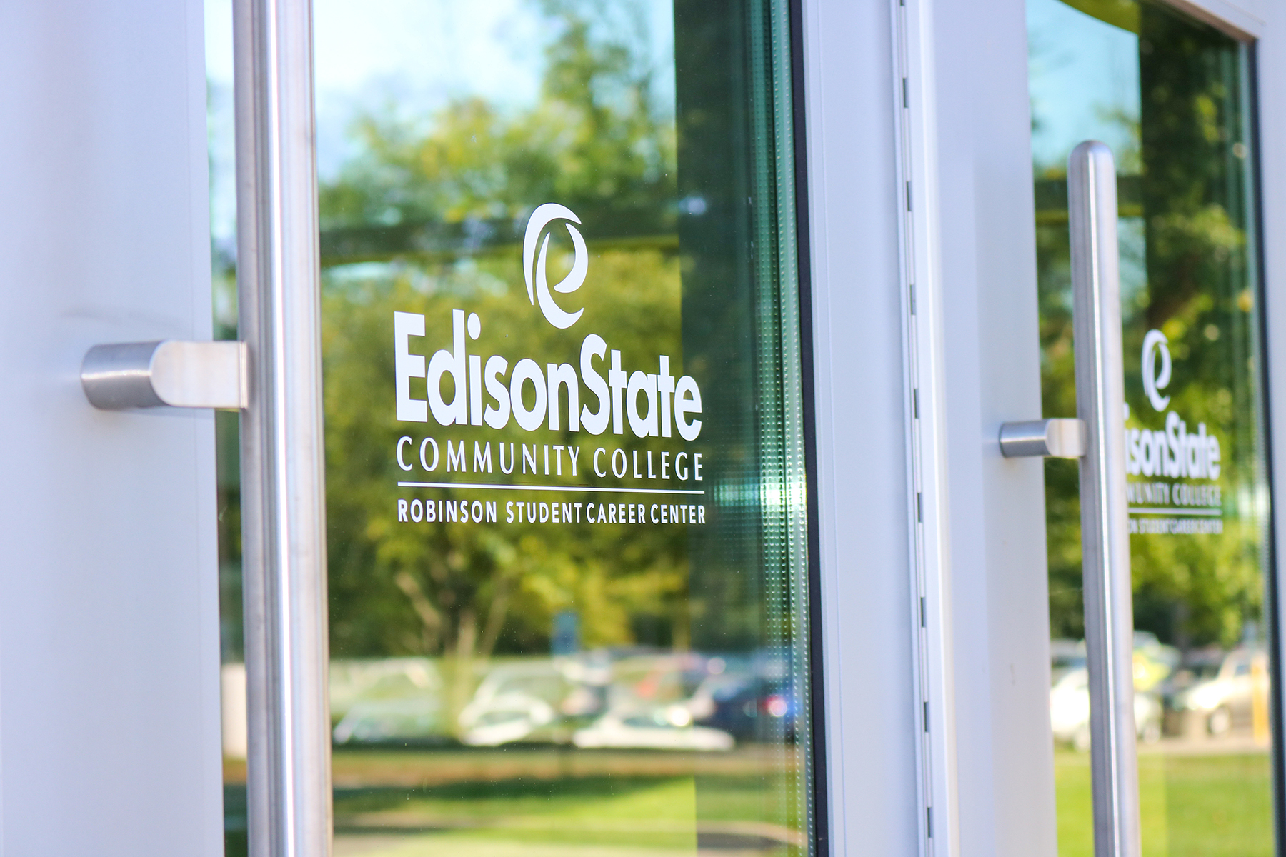 Doors to the Robsinson Student Career Center at Edison State Community College